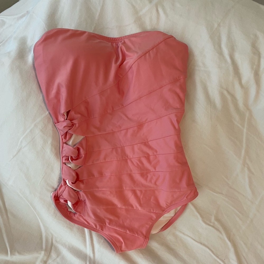 Bathing suit